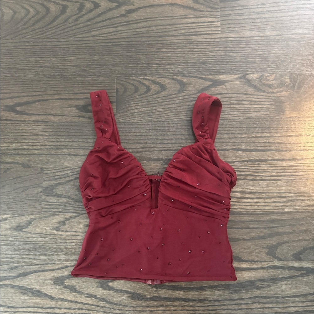 Structured Red Top - Picture 2 of 3